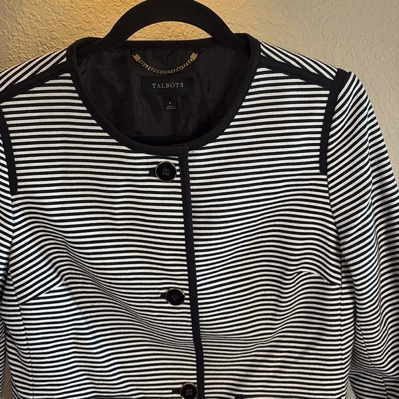 Talbots Women's Black and White Striped Blazer/ Size 6 - Picture 3 of 8